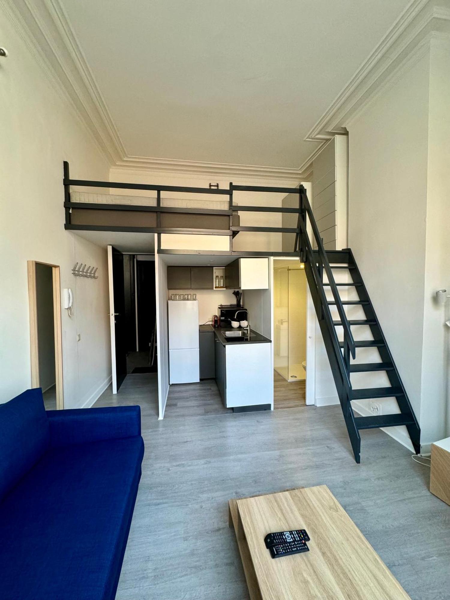 Studio Avec Chambre En Mezzanine Brussel Buitenkant foto